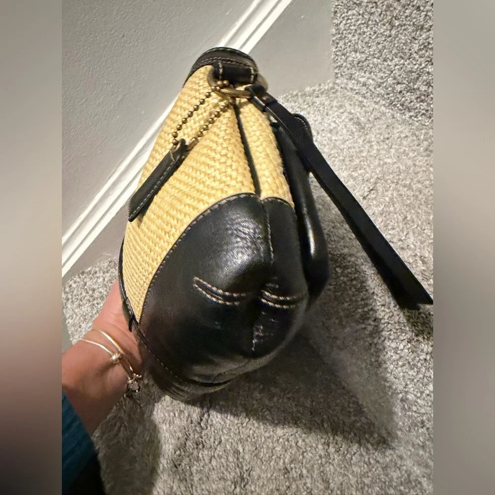 Coach Legacy Straw Hobo Shoulder Bag SOLD - Picture 4 of 7